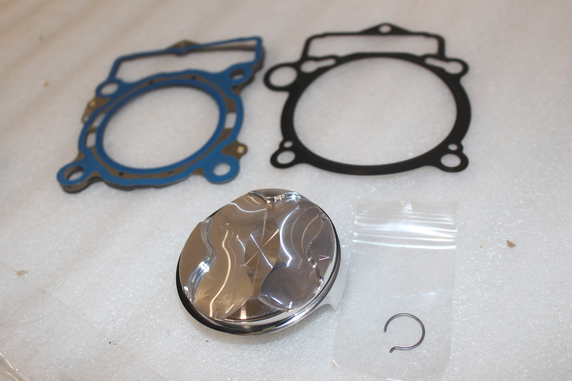79030207010 NEW OEM 2015-2023 KTM HUSQVARNA GAS GAS 250 PISTON