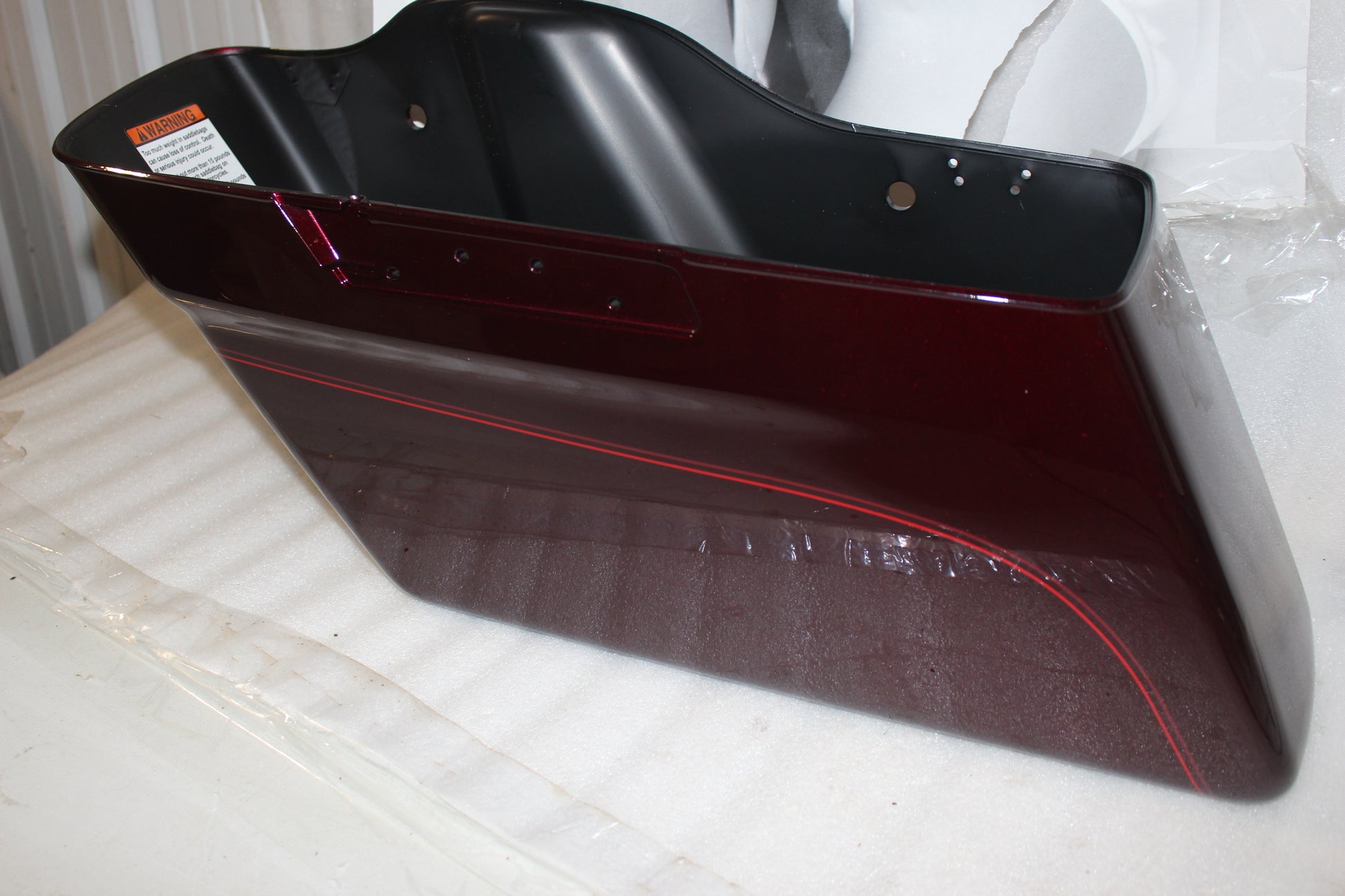 90201061DSX NEW OEM 2014-2023 HARLEY-DAVIDSON TOURING MYSTERIOUS RED SADDLEBAG BOTTOM