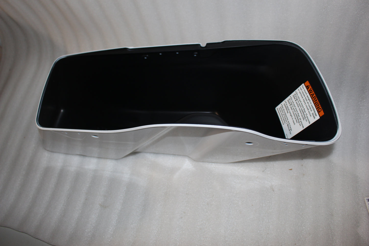 90201059DZS NEW OEM 2014-2023 HARLEY-DAVIDSON TOURING LEFT SADDLEBAG CRUSHED ICE