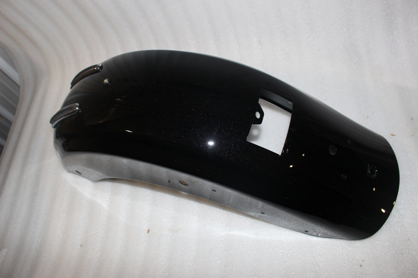 59500273EBP NEW OEM 2015 HARLEY-DAVIDSON CVO CARBON CRYSTAL FLHXSE REAR FENDER