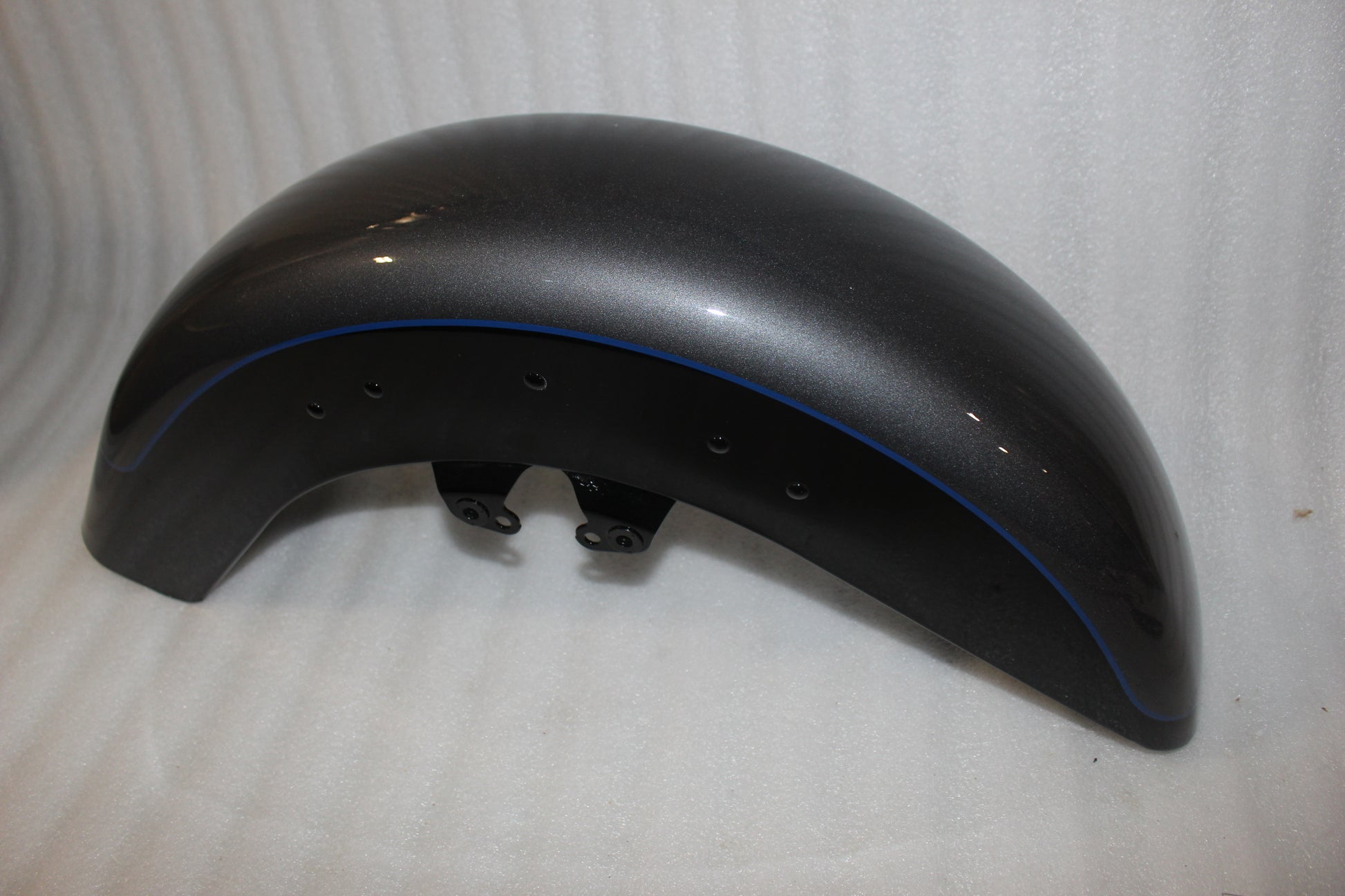 58900515ESZ NEW OEM 2014-2023 HARLEY-DAVIDSON TOURING GAUNLET GREY FRONT FENDER