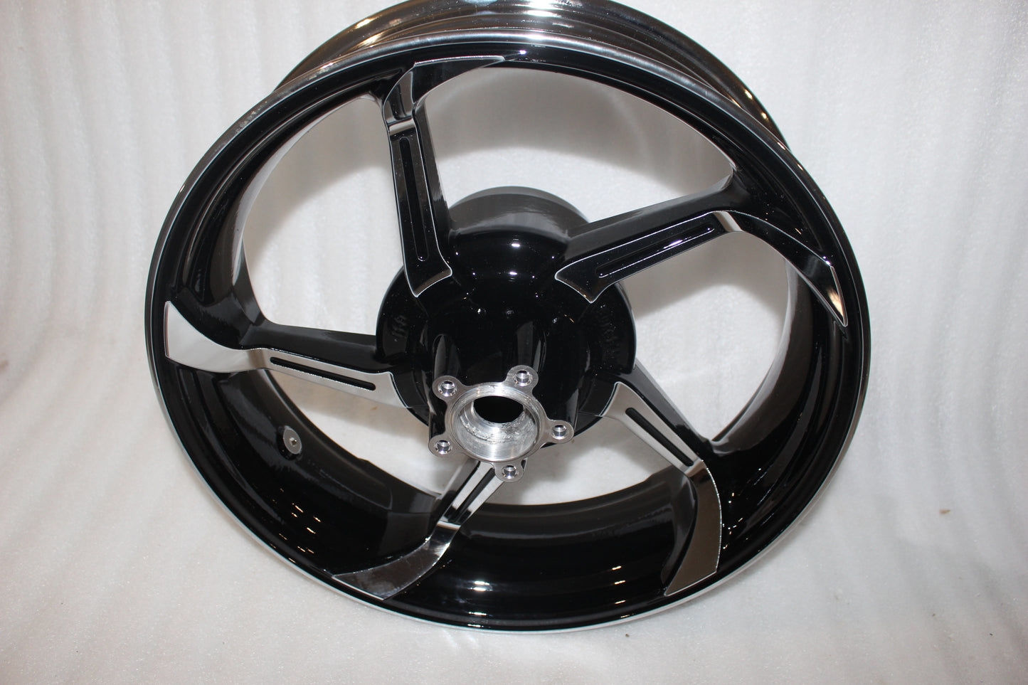 40900390 NEW OEM 2009-2023 HARLEY-DAVIDSON TOURING AGGRESSOR REAR WHEEL