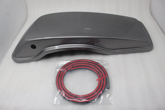 90201056DZP NEW OEM 2014-2023 HARLEY-DAVIDSON TOURING RT SADDLEBAG LID BILLET SILVER