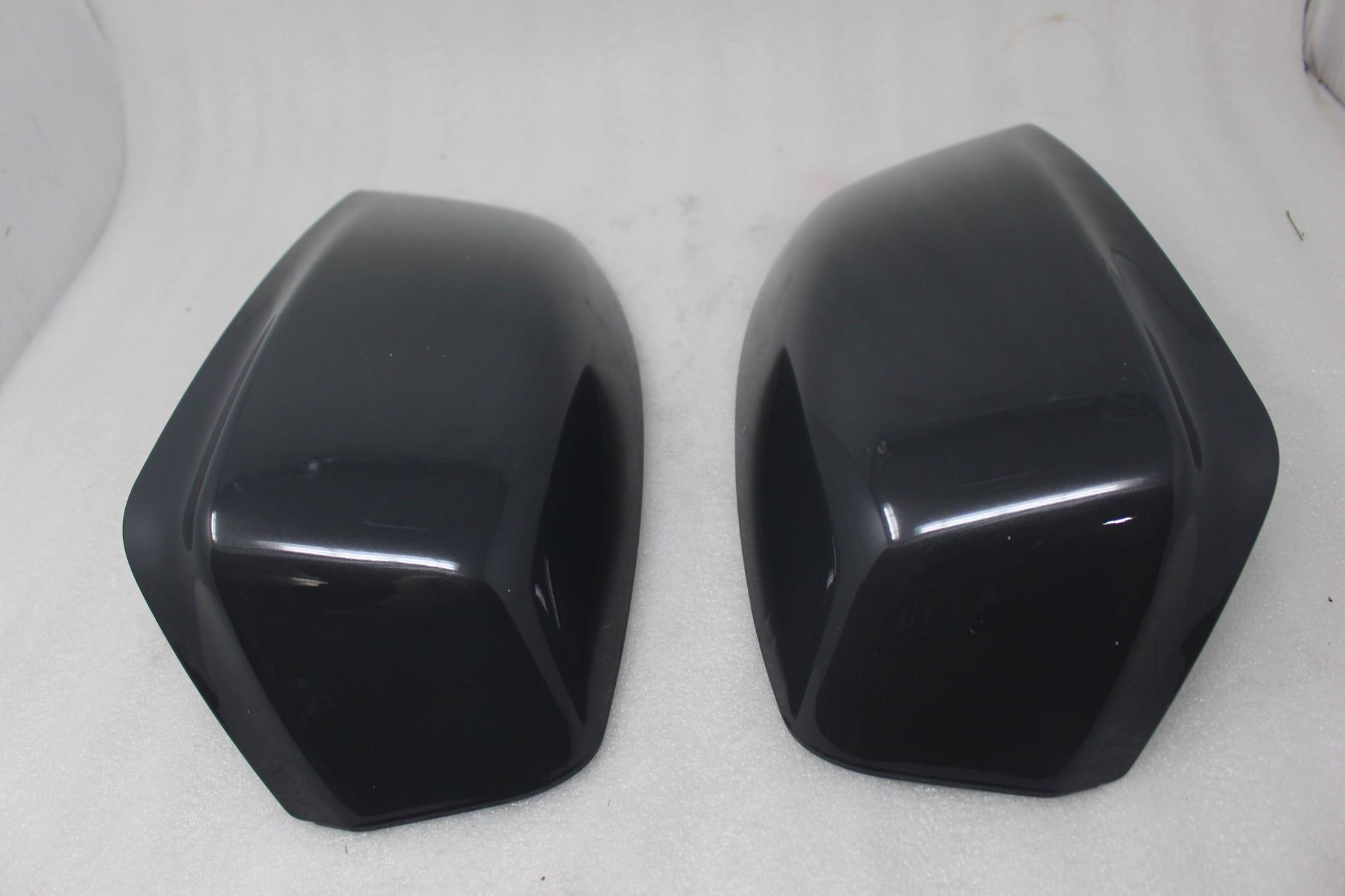 96781751AA NEW OEM 2015-2026 DUCATI MULTISTRADA SET COVER TOP CASE MS960 STREET GREY