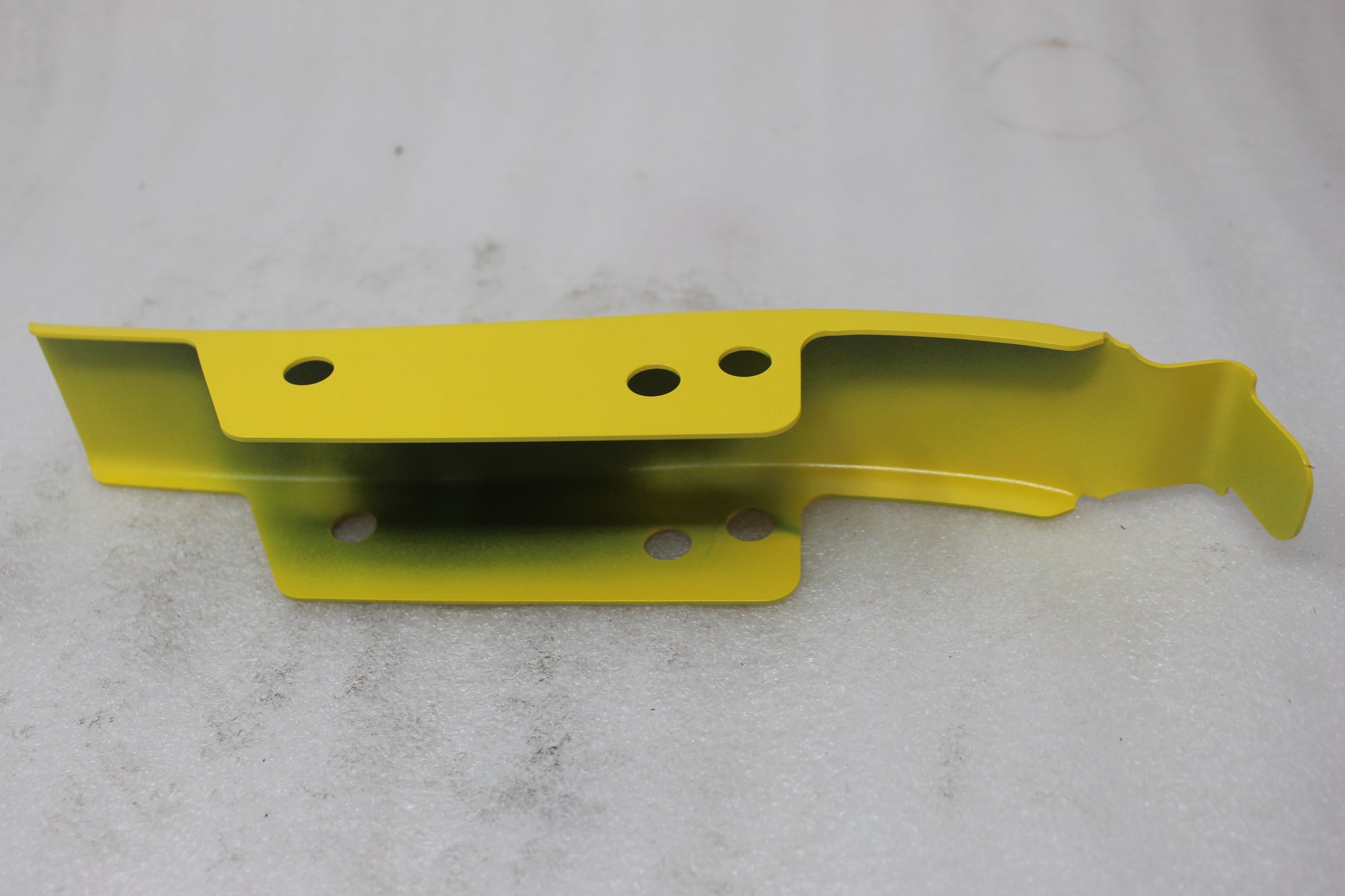 91418-05BSF NEW OEM HARLEY-DAVIDSON FILLER STRIP YELLOW PEARL, FLHTCSE2