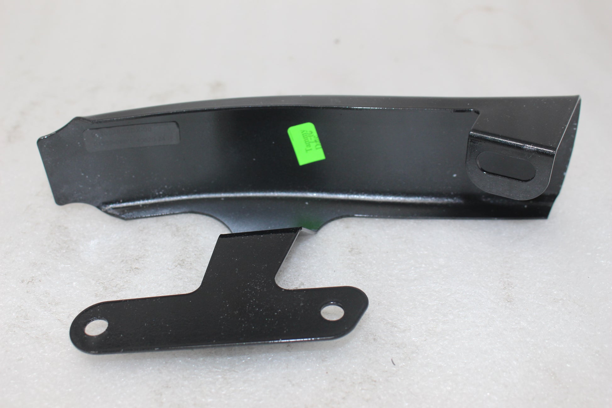 90200380DDX NEW OEM HARLEY-DAVIDSON CVO RIGHT FILLER STRIP FLHTCUSE8