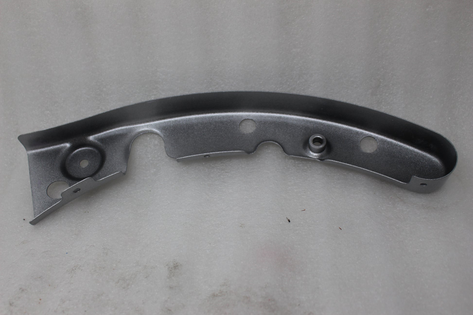 47529-09CZB NEW OEM HARLEY-DAVIDSON CVO RIGHT FRAME COVER STARDUST SILVER, FLTRSE3
