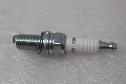 67090121A NEW OEM 2001-2005 DUCATI ST4 SUPERBIKE 748 996 SPARK PLUG