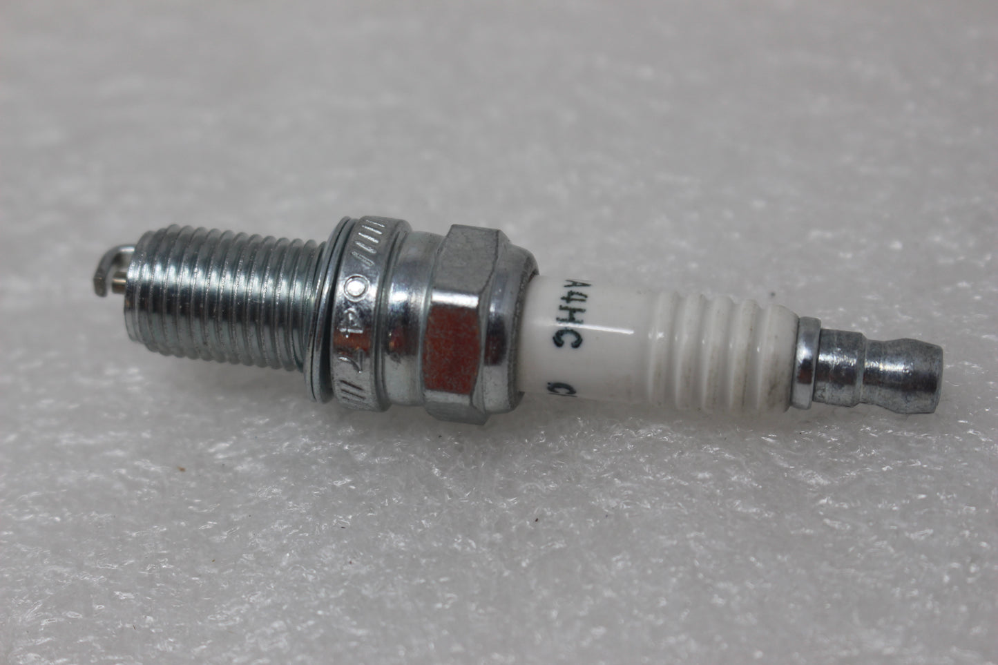 67090071A NEW OEM 2001-2004 DUCATI SPARK PLUG MONSTER SUPERSPORT