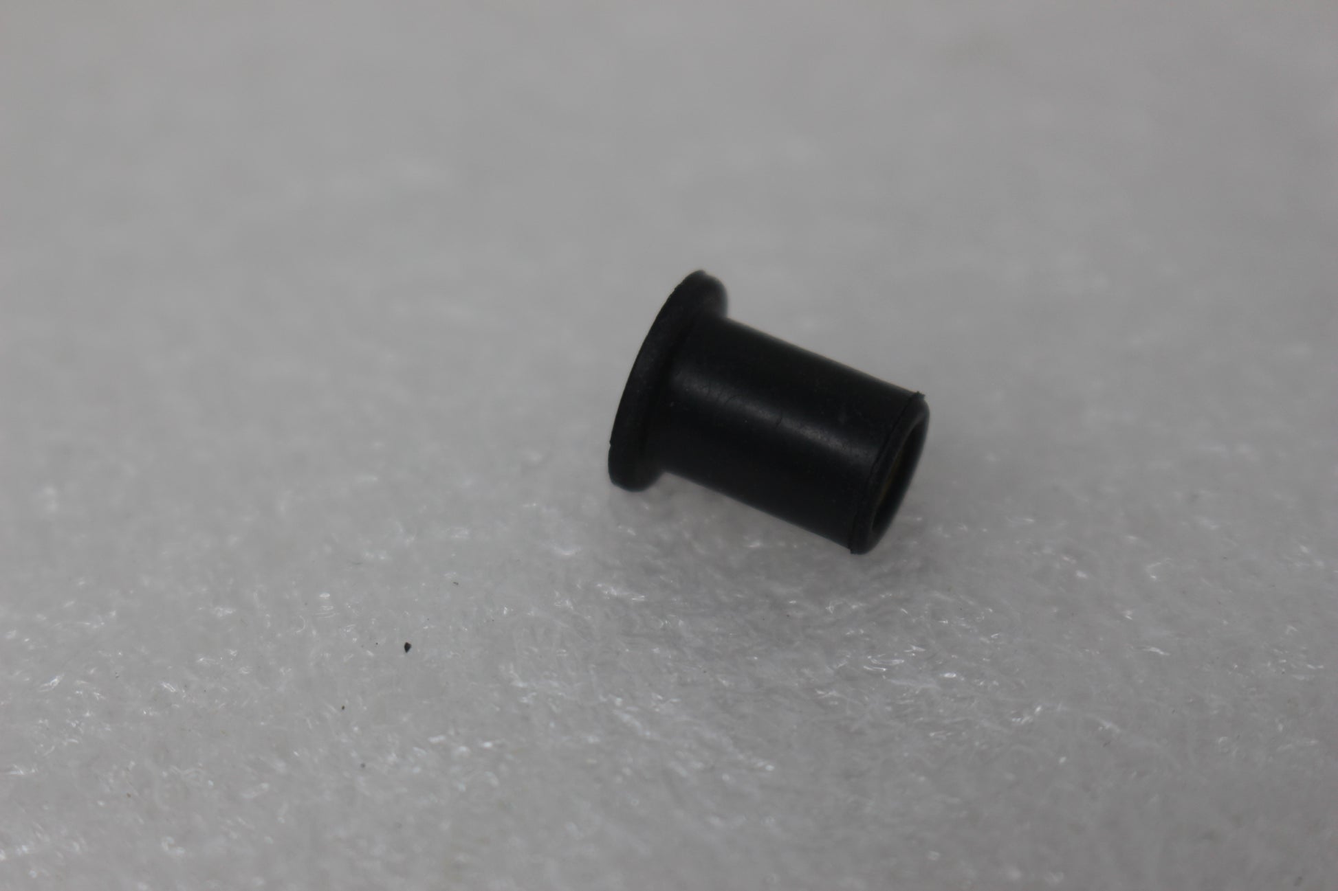 85040221A NEW OEM 2001-2019 DUCATI THREADED INSERT PANIGALE DIAVEL MH900E