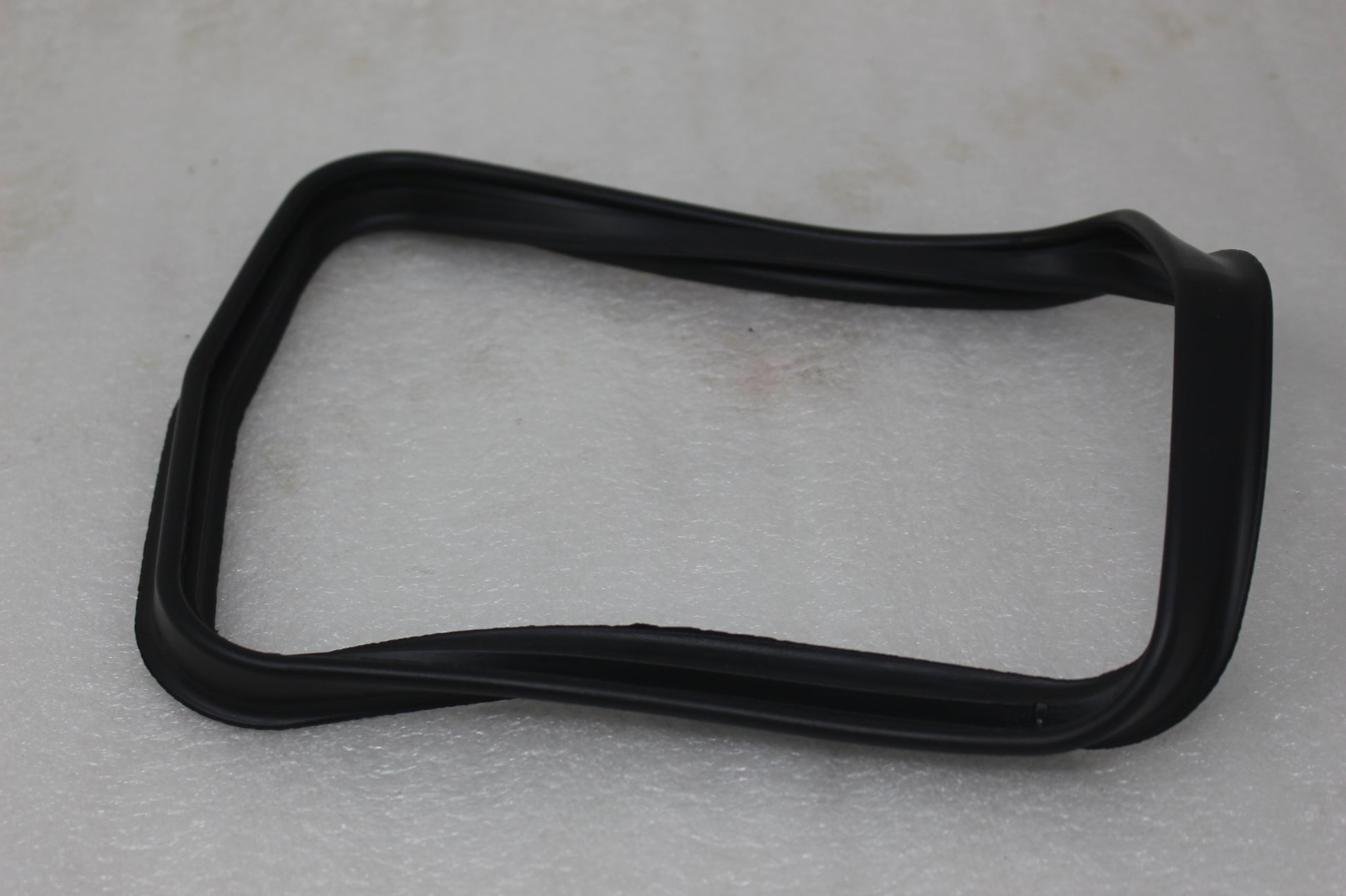 78811182A NEW OEM 2012 DUCATI PANIGALE 1199 SUPERBIKE AIRBOX TANK GASKET