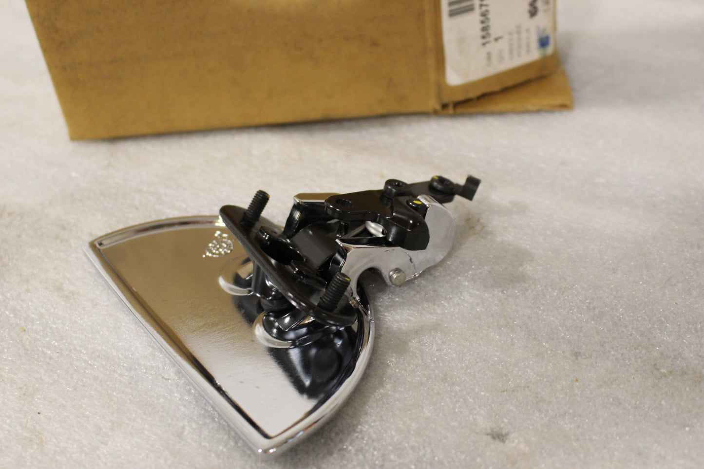15856791 NEW OEM 2006 CHEVROLET SSR LIFT GAGE HANDLE DOOR RELEASE15856791