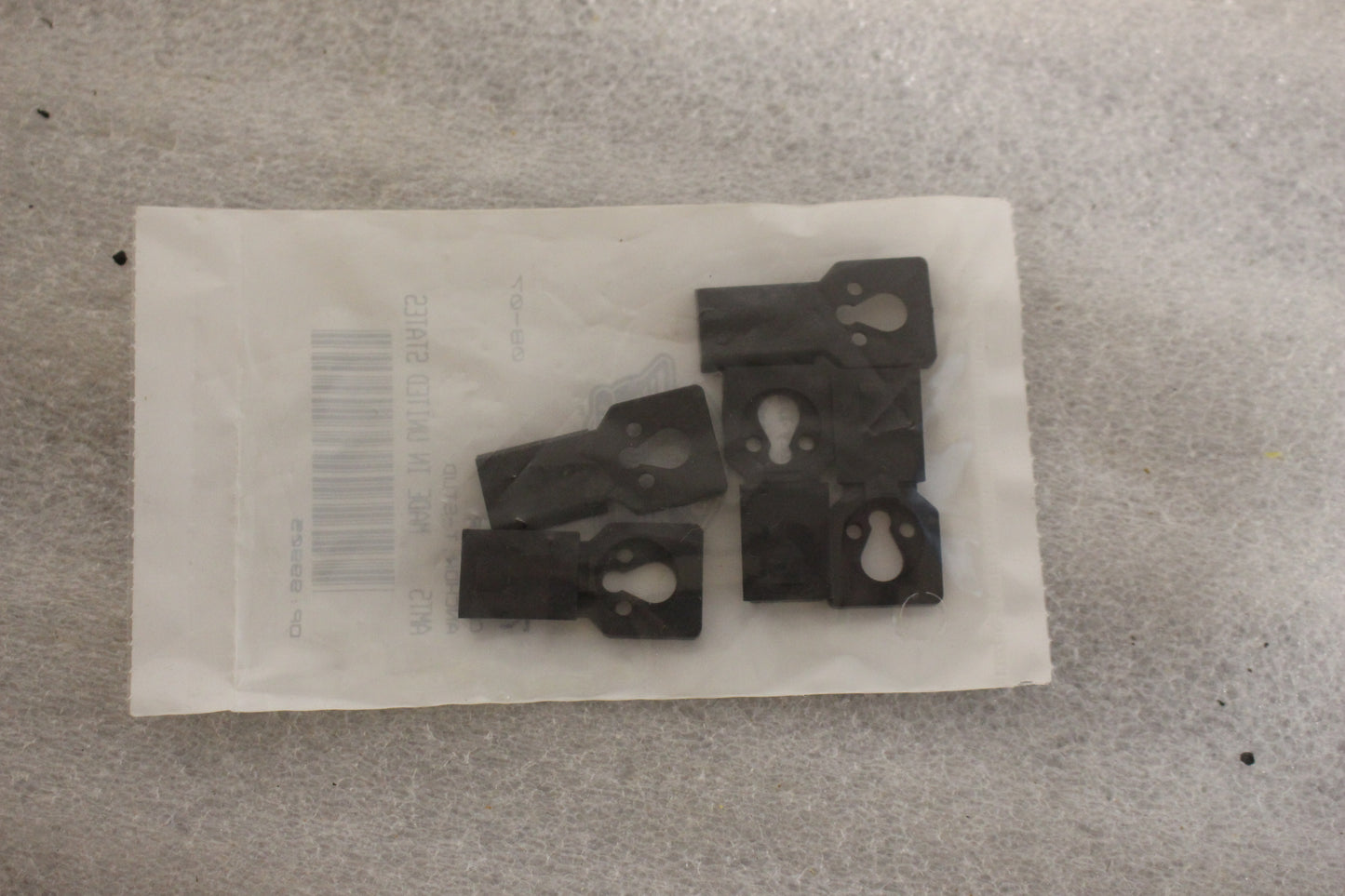 72198-94 NEW OEM HARLEY-DAVIDSON 8-WAY RECEPTACLE ATTACHEMENT CLIP (5)