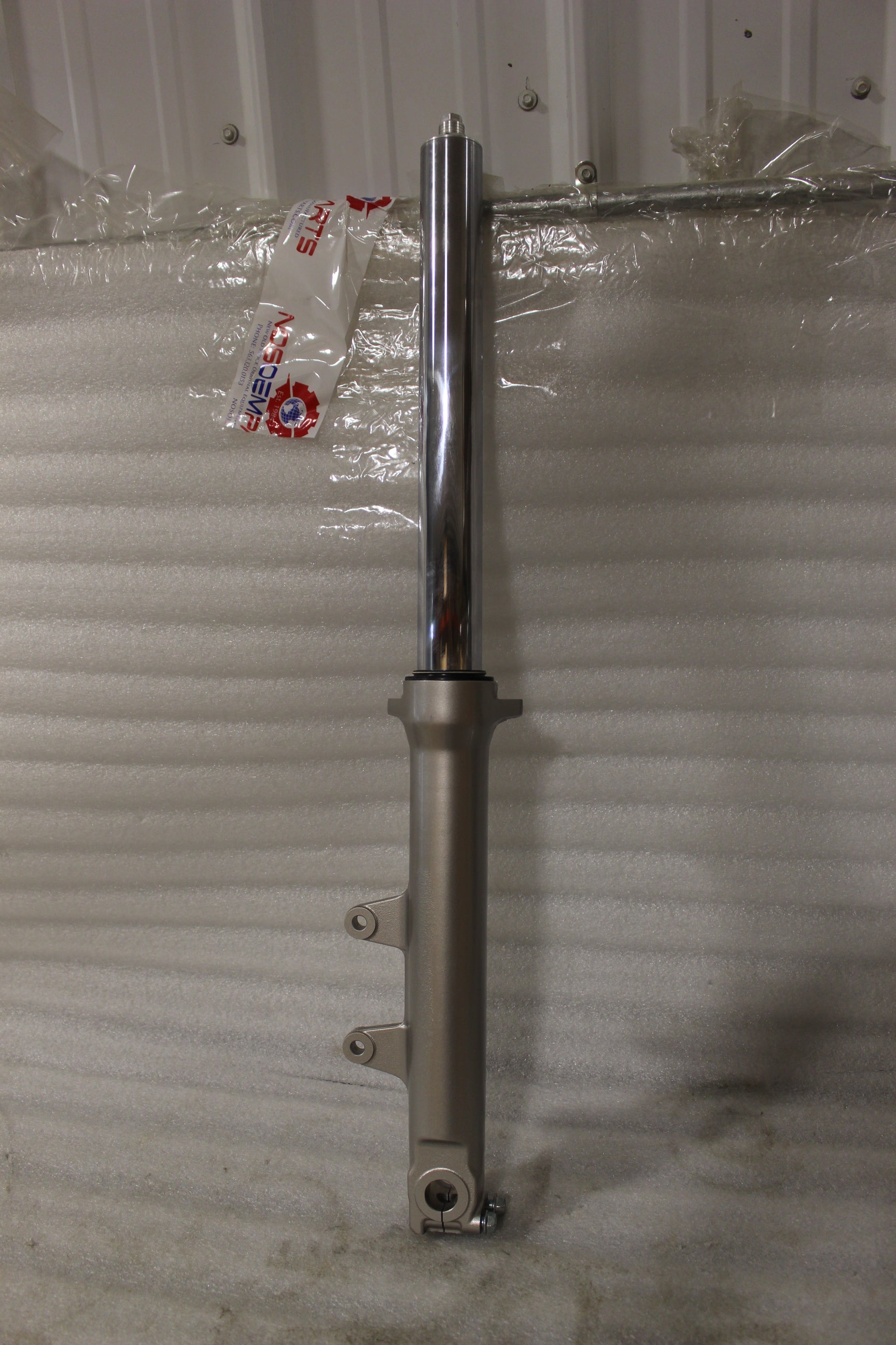 J0121.01A4 NEW OEM 2000-2002 BUELL M2L LEFT FORK ASSEMBLY SLIDER
