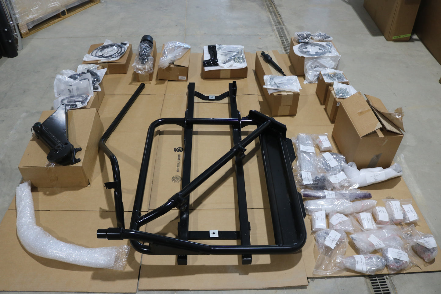 91800074 NEW OEM HARLEY-DAVIDSON SIDE CAR KIT FITS 2017 AND NEWER HARLEY TOURING MODELS