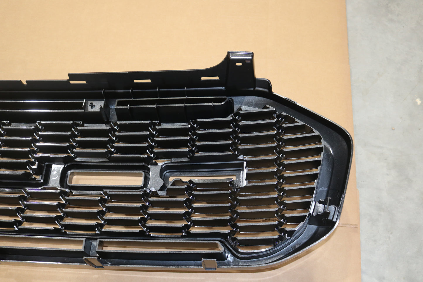 1419-8202-AA NEW ROUSH MAGNETIC GRAY GRILL 1419-8202-AA FITS 2019-2023 FORD RANGER
