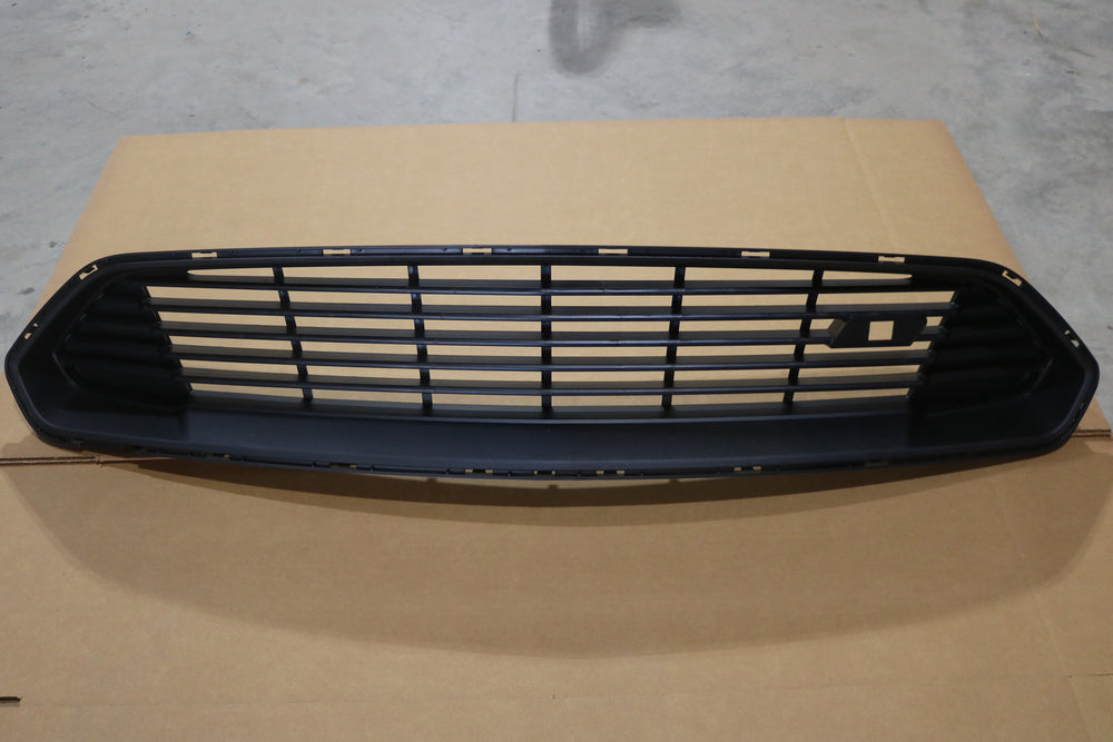 NEW ROUSH 422275 FRONT UPPER FASCIA GRILLE FITS 2018-2021 FORD MUSTANG